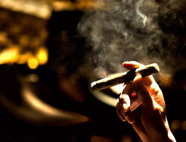 雪茄=香烟？你可能从没见过加勒比海的雨天