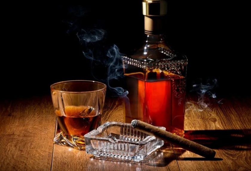 茄与酒-雪茄配酒，天长地久